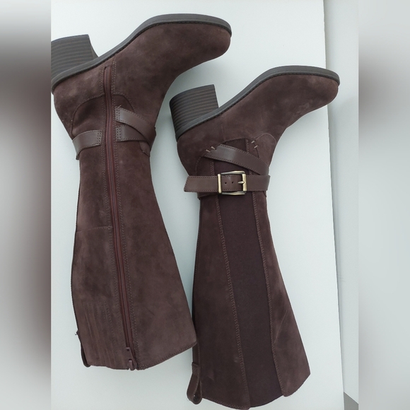 Clarks Brown Knee-High Boots - Picture 5 of 8